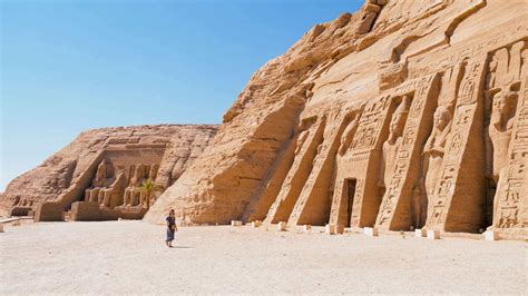  Out of Egypt: Un Voyage Enchanté à Travers l’Histoire Antique